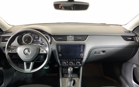 Skoda Octavia, 2018 год, 1 689 000 рублей, 12 фотография
