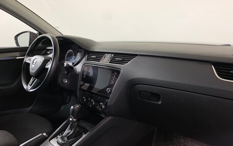 Skoda Octavia, 2018 год, 1 689 000 рублей, 13 фотография