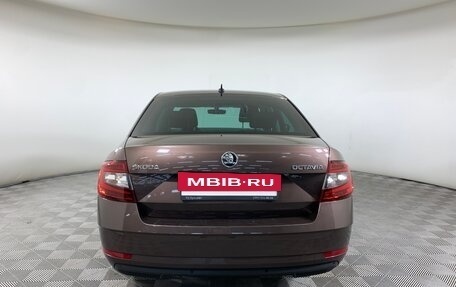 Skoda Octavia, 2018 год, 1 689 000 рублей, 6 фотография