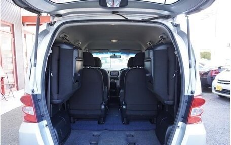 Honda Freed I, 2012 год, 710 000 рублей, 2 фотография