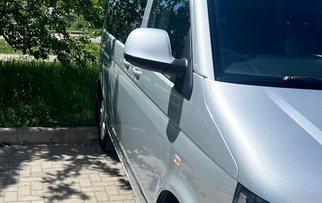Volkswagen Multivan T5, 2012 год, 2 650 000 рублей, 2 фотография