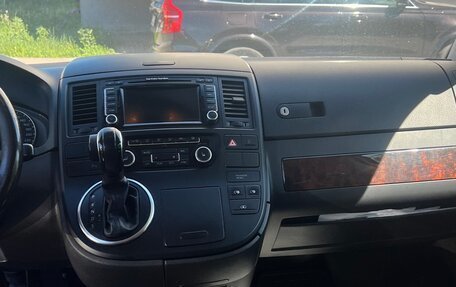Volkswagen Multivan T5, 2012 год, 2 650 000 рублей, 8 фотография