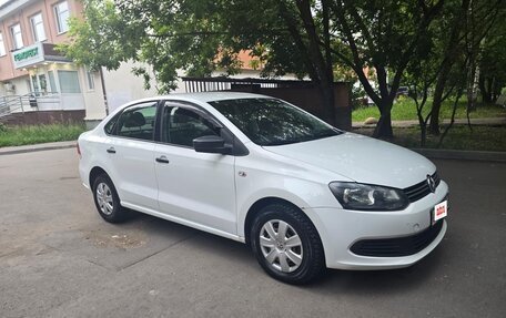 Volkswagen Polo VI (EU Market), 2014 год, 680 000 рублей, 2 фотография