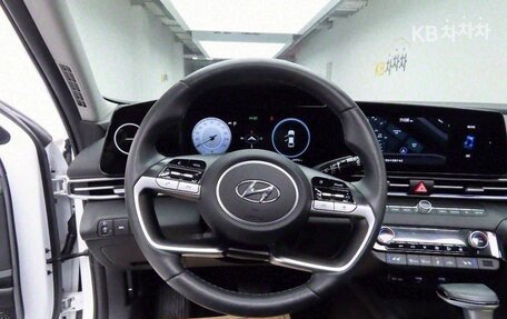 Hyundai Avante, 2021 год, 1 615 000 рублей, 6 фотография