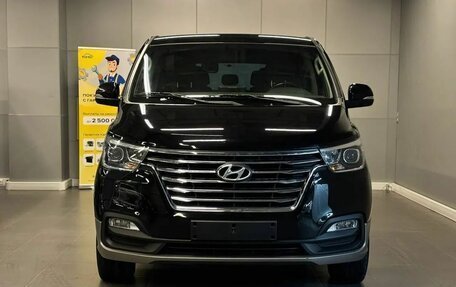 Hyundai Grand Starex Grand Starex I рестайлинг 2, 2019 год, 4 257 000 рублей, 3 фотография