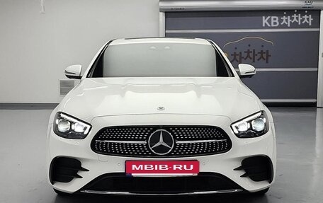 Mercedes-Benz E-Класс, 2021 год, 3 615 000 рублей, 2 фотография