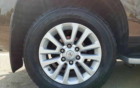 Toyota Land Cruiser Prado 150 рестайлинг 2, 2017 год, 4 200 000 рублей, 14 фотография