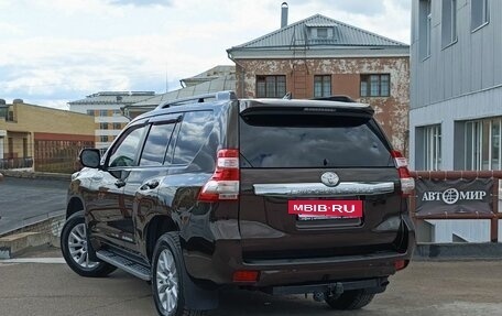 Toyota Land Cruiser Prado 150 рестайлинг 2, 2017 год, 4 200 000 рублей, 7 фотография