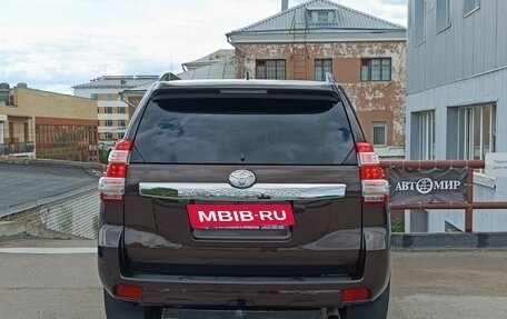 Toyota Land Cruiser Prado 150 рестайлинг 2, 2017 год, 4 200 000 рублей, 6 фотография