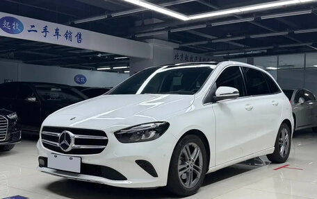 Mercedes-Benz B-Класс, 2020 год, 1 860 000 рублей, 1 фотография