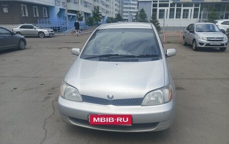 Toyota Platz, 2000 год, 265 000 рублей, 1 фотография