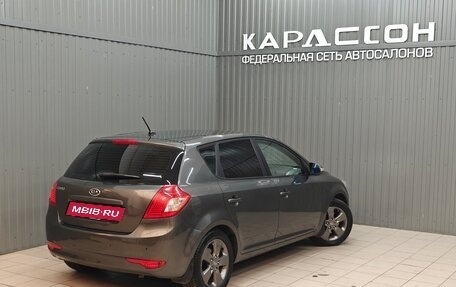KIA cee'd I рестайлинг, 2011 год, 882 000 рублей, 2 фотография