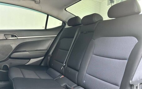 Hyundai Elantra VI рестайлинг, 2017 год, 1 299 000 рублей, 12 фотография