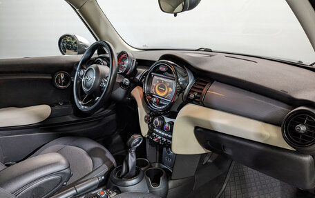 MINI Hatch, 2016 год, 1 200 000 рублей, 13 фотография