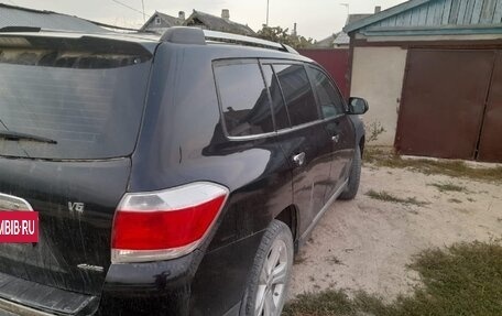 Toyota Highlander III, 2013 год, 1 423 767 рублей, 2 фотография