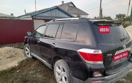Toyota Highlander III, 2013 год, 1 423 767 рублей, 3 фотография