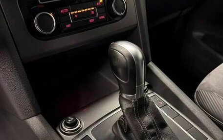 Volkswagen Amarok I рестайлинг, 2015 год, 1 997 000 рублей, 10 фотография