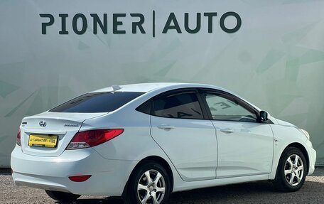 Hyundai Solaris II рестайлинг, 2012 год, 860 000 рублей, 4 фотография