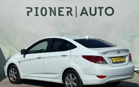 Hyundai Solaris II рестайлинг, 2012 год, 860 000 рублей, 6 фотография