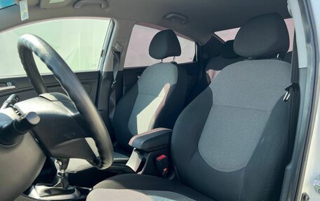 Hyundai Solaris II рестайлинг, 2012 год, 860 000 рублей, 16 фотография