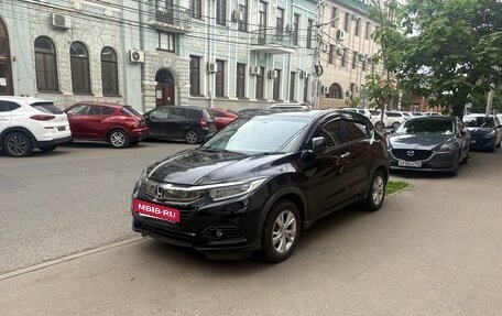 Honda Vezel, 2020 год, 2 500 000 рублей, 4 фотография