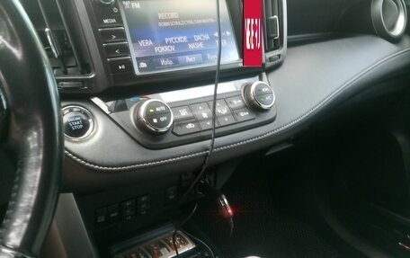 Toyota RAV4, 2018 год, 2 560 000 рублей, 15 фотография