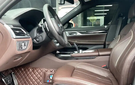 BMW 7 серия, 2021 год, 4 750 000 рублей, 11 фотография