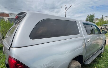 Toyota Hilux VIII, 2017 год, 1 770 000 рублей, 7 фотография