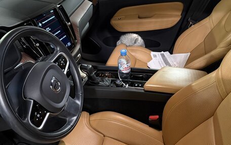 Volvo XC60 II, 2019 год, 3 600 000 рублей, 5 фотография
