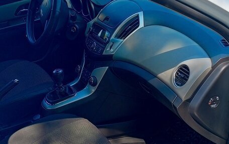 Chevrolet Cruze II, 2014 год, 930 000 рублей, 9 фотография