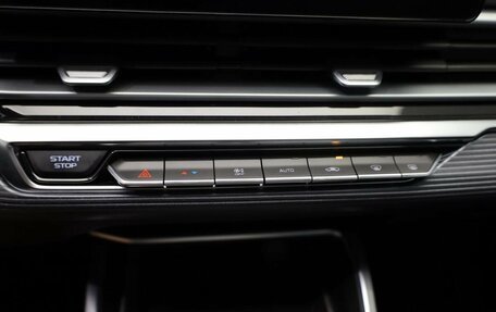 Geely Emgrand, 2024 год, 2 243 990 рублей, 20 фотография