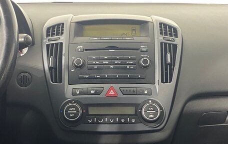 KIA cee'd I рестайлинг, 2009 год, 679 000 рублей, 16 фотография