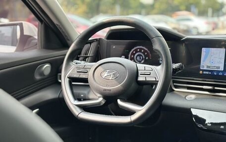 Hyundai Elantra, 2021 год, 1 030 000 рублей, 6 фотография
