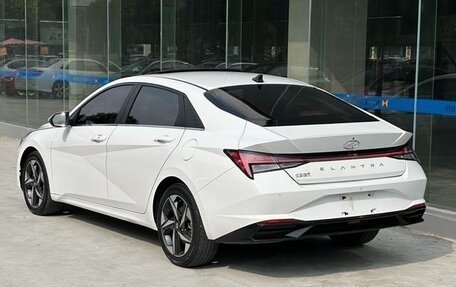 Hyundai Elantra, 2021 год, 1 030 000 рублей, 9 фотография
