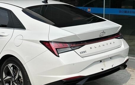 Hyundai Elantra, 2021 год, 1 030 000 рублей, 10 фотография
