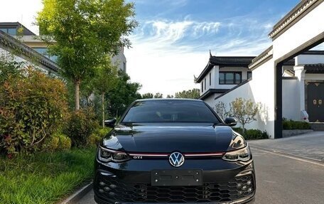 Volkswagen Golf GTI, 2022 год, 2 345 000 рублей, 3 фотография