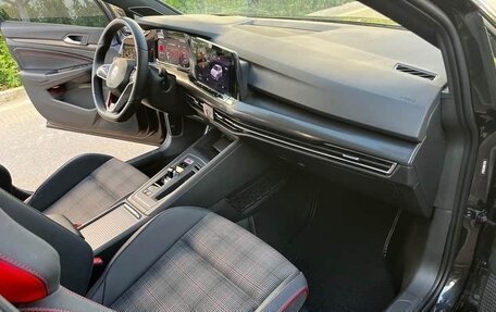 Volkswagen Golf GTI, 2022 год, 2 345 000 рублей, 16 фотография