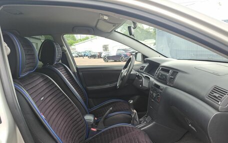 Toyota Corolla, 2005 год, 650 000 рублей, 11 фотография