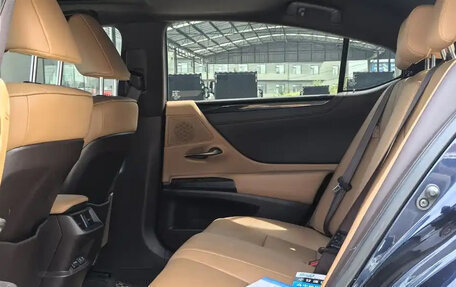 Lexus ES VII, 2021 год, 2 740 000 рублей, 8 фотография