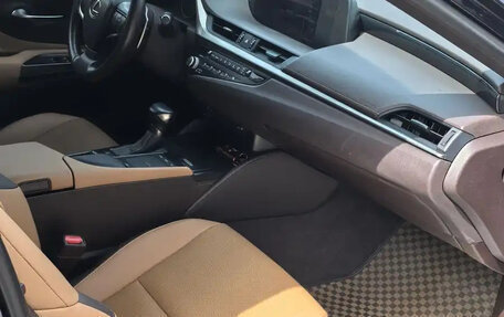 Lexus ES VII, 2021 год, 2 740 000 рублей, 13 фотография