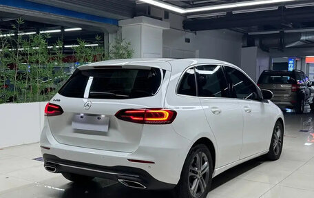 Mercedes-Benz B-Класс, 2020 год, 1 860 000 рублей, 6 фотография