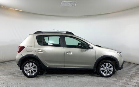 Renault Sandero II рестайлинг, 2019 год, 1 097 000 рублей, 4 фотография