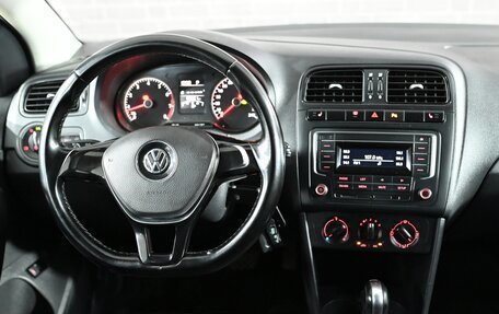 Volkswagen Polo VI (EU Market), 2016 год, 1 075 000 рублей, 16 фотография