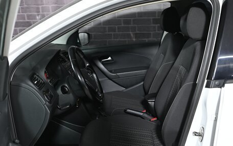 Volkswagen Polo VI (EU Market), 2016 год, 1 075 000 рублей, 10 фотография