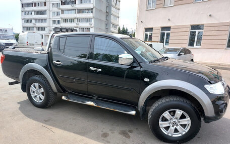 Mitsubishi L200 IV рестайлинг, 2014 год, 2 750 000 рублей, 4 фотография