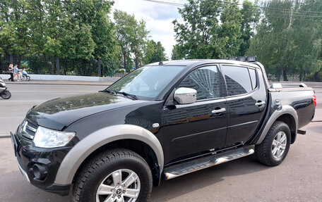 Mitsubishi L200 IV рестайлинг, 2014 год, 2 750 000 рублей, 8 фотография