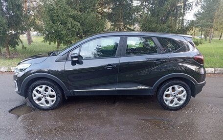 Renault Kaptur I рестайлинг, 2017 год, 1 360 000 рублей, 2 фотография