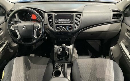 Mitsubishi L200 IV рестайлинг, 2018 год, 2 079 000 рублей, 10 фотография