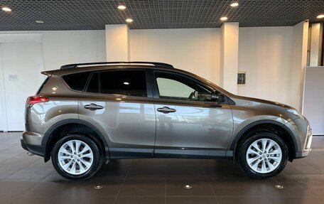 Toyota RAV4, 2019 год, 2 995 000 рублей, 2 фотография