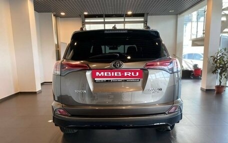 Toyota RAV4, 2019 год, 2 995 000 рублей, 4 фотография